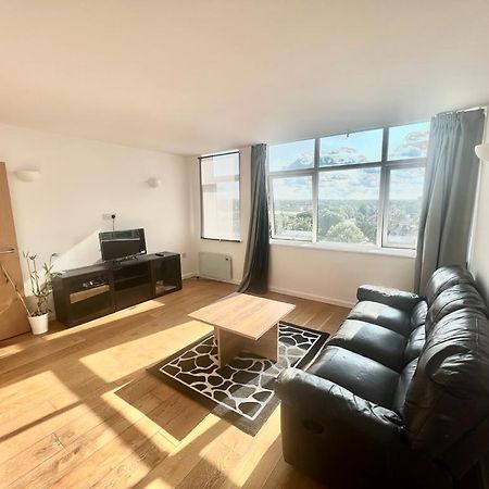 Beautiful 1 Bedroom Stylish Apartment Croydon Exterior photo